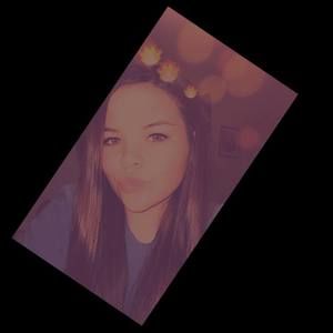 Meet your Posher, Desiree